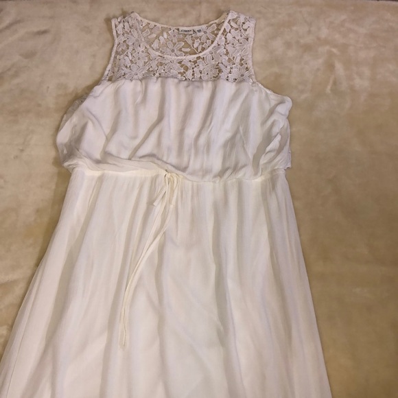 white lace dress size 22